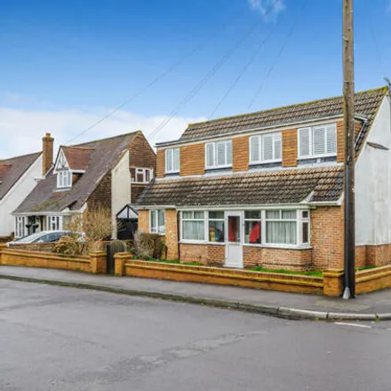 Buy this 4 bed house on 17 Bryanstone Avenue in Guildford, GU2 9XD