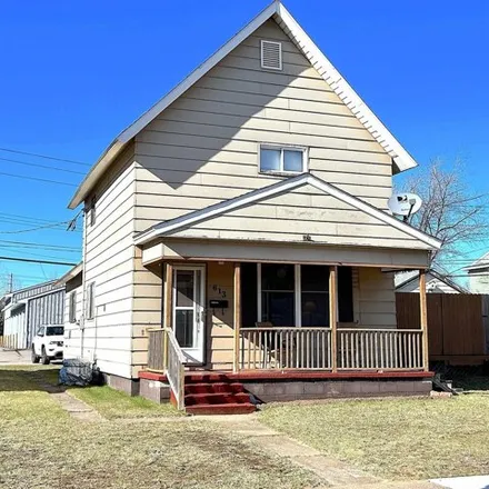 Buy this 3 bed house on 631 Carr Street in Beverly Hills, Negaunee