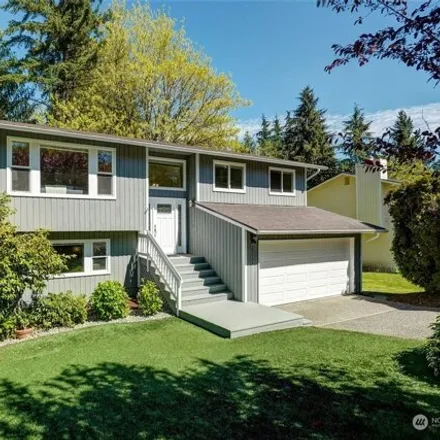Buy this 4 bed house on 20776 Northeast 44th Street in Sammamish, WA 98074