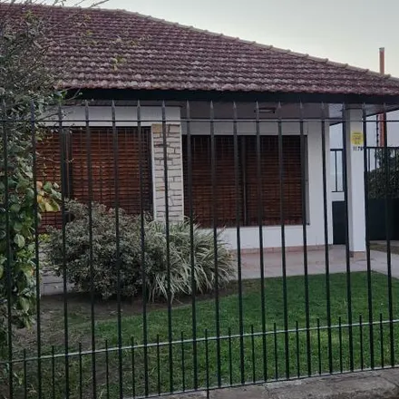 Buy this 2 bed house on Adolfo Alsina 666 in 1852 Burzaco, Argentina