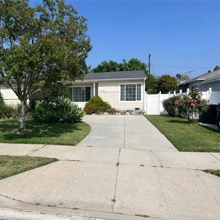 Rent this 3 bed house on 10432 Collett Avenue in Los Angeles, CA 91344