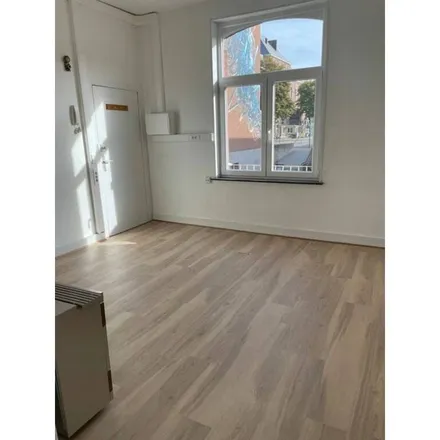 Rent this 1 bed apartment on Rue Courtenay 26;26B in 5000 Namur, Belgium