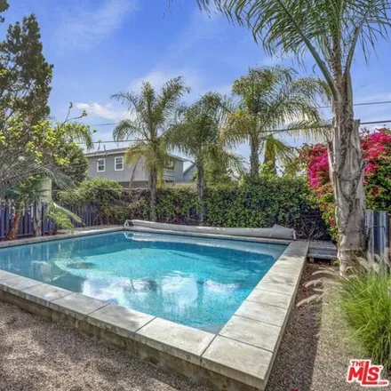 Image 4 - 227 South Soto Street, Los Angeles, CA 90033, USA - House for sale