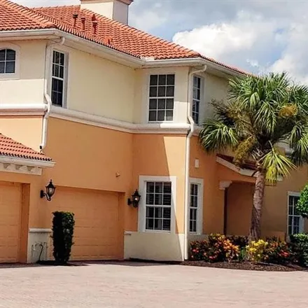 Buy this 3 bed condo on unnamed road in Venice, FL