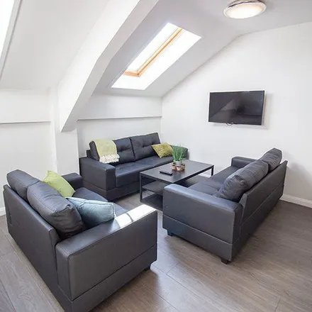 Rent this 1 bed apartment on 164 Mansfield Road in Nottingham, NG1 4EA