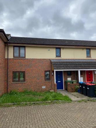 Rent this 2 bed townhouse on Coles Avenue in Fenny Stratford, MK6 5LF
