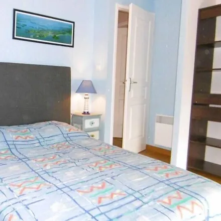Rent this 3 bed apartment on Sarzeau in Rue de la Poste, 56370 Sarzeau