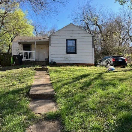 Buy this 2 bed house on 170 East Main Street in Purcell, OK 73080