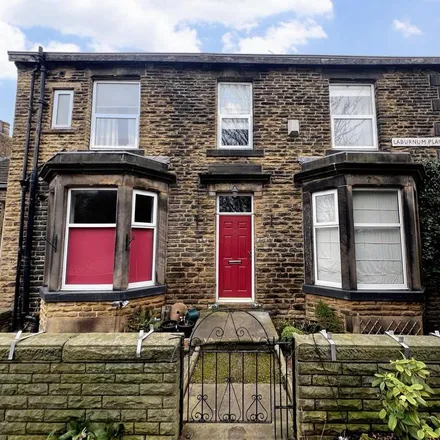 Rent this 2 bed house on A658 in Bradford, BD10 0NB