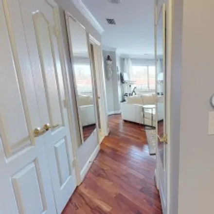 Buy this 1 bed apartment on #411,1050 North Stuart Street in Ballston - Virginia Square, Arlington