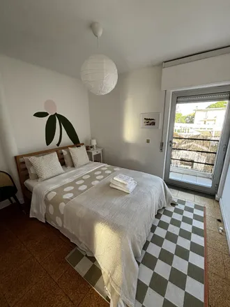 Image 3 - Rua Moita Macedo, 2825-837 Almada, Portugal - Apartment for rent