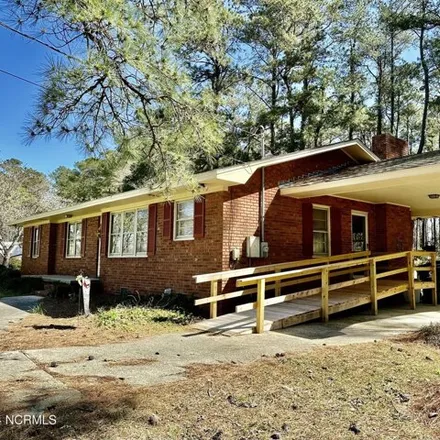 Image 2 - James B White Highway South, Fairfax Heights, Columbus County, NC 28472, USA - House for sale