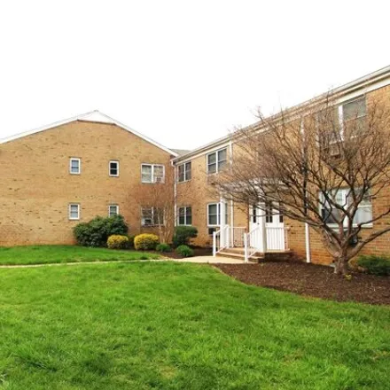 Buy this 1 bed condo on 41 Windsor Terrace in Stonehurst East, Freehold Township
