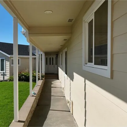 Image 2 - 1298 Barclay Lane, Brookings, OR 97415, USA - House for sale