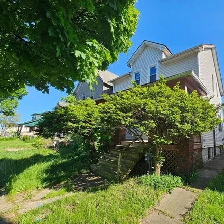 Image 3 - 10126 Woodlawn St, Detroit, Michigan, 48213 - House for sale