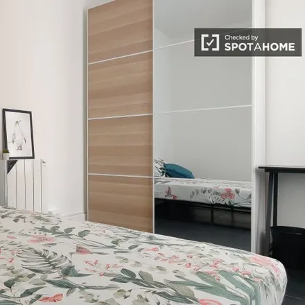 Rent this 2 bed room on Oysho in Corso Venezia, 20122 Milan MI
