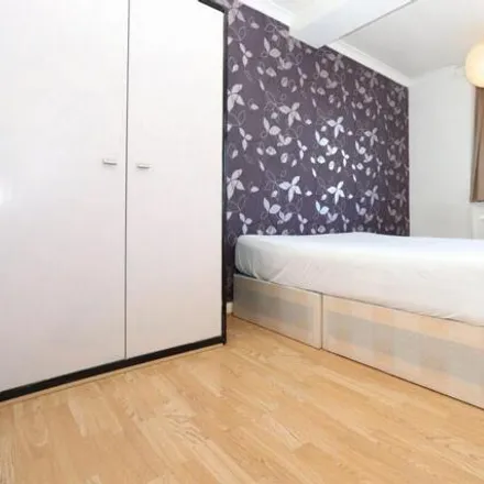 Rent this studio house on 10 Parsonage Street in Cubitt Town, London