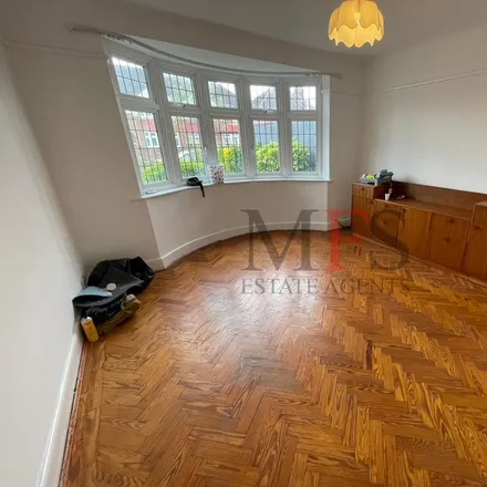 Rent this 6 bed house on Burns Way in London, TW5 9BD