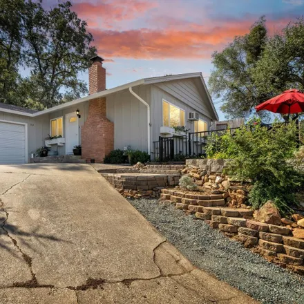 Buy this 3 bed loft on 1132 Grizzly Way in Arnold, Calaveras County