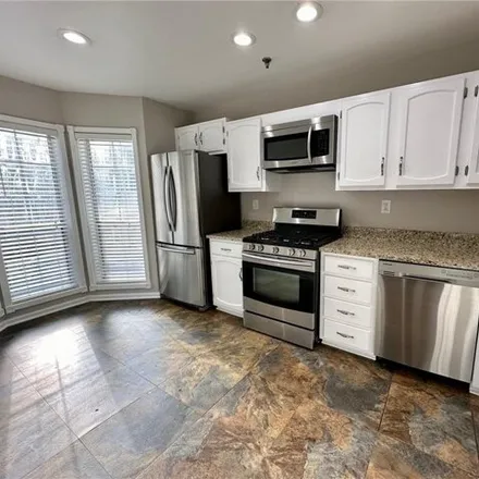 Buy this 2 bed condo on 1400 Riverview Dr SE in Cobb County, GA 30067