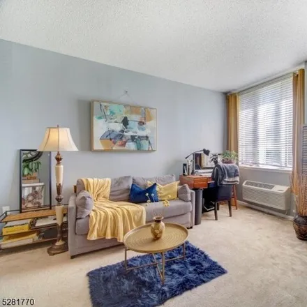 Image 6 - Smith Manor Boulevard, West Orange, NJ 07019, USA - Condo for sale