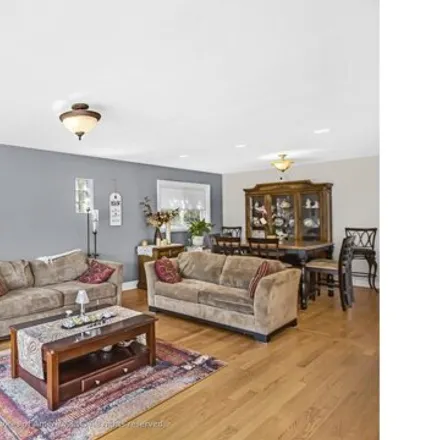 Image 9 - 7128 West Devon Avenue, Chicago, IL 60631, USA - House for sale