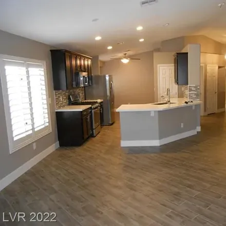 Image 7 - 2325 Silver Crew pass, Henderson, NV 89052, USA - House for rent