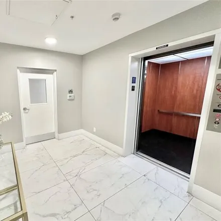 Image 2 - 10950 Nw 82nd St Apt 305, Doral, Florida, 33178 - Condo for sale