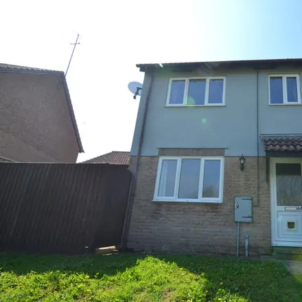 Rent this 3 bed duplex on Reedling Close in Upwey, DT3 5RU
