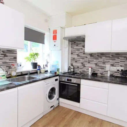 Rent this 2 bed apartment on Tower Gardens Road in London, N17 7PH