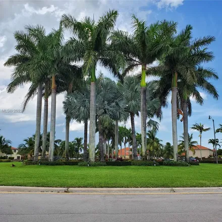 Rent this 3 bed apartment on 1550 Northeast 33rd Avenue in Homestead, FL 33033