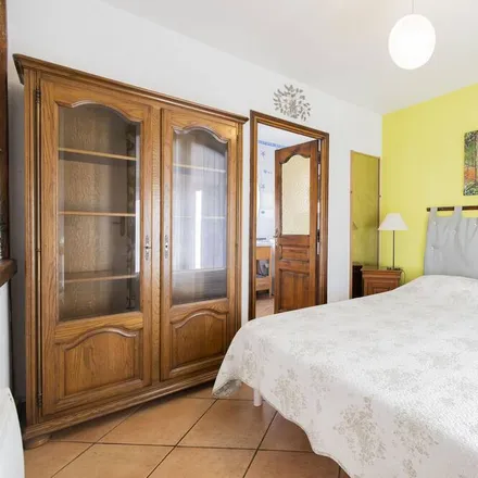Rent this 1 bed house on 66440 Torreilles
