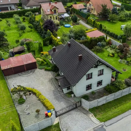 Buy this 5 bed house on Wadowicka 83 in 32-600 Poręba Wielka, Poland