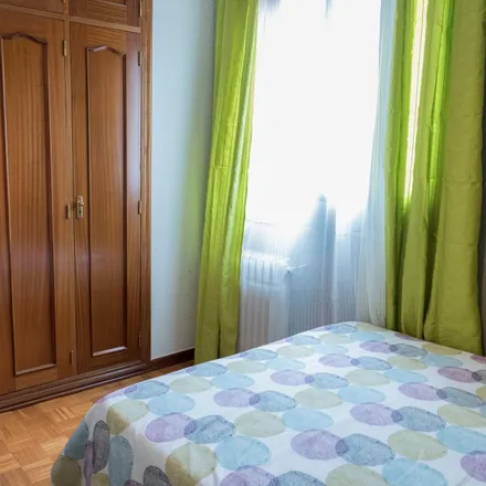 Rent this 5 bed room on Calle José Caballero in 7, 28804 Alcalá de Henares