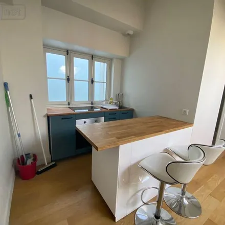 Rent this 2 bed apartment on 6 Place Rohan in 33000 Bordeaux, France