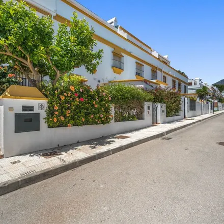 Rent this 6 bed townhouse on Calle Badajoz in 10, 29670 Marbella