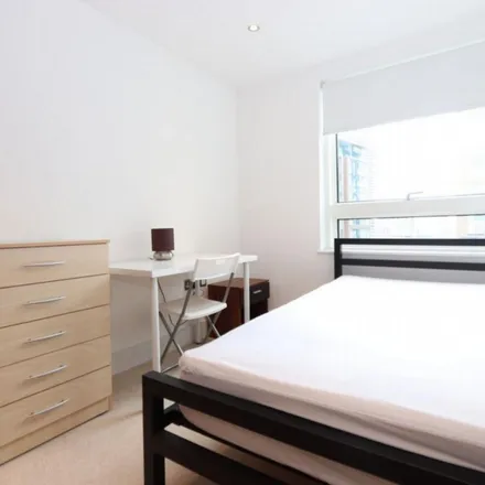 Image 2 - Talisman Tower, 6 Lincoln Plaza, Millwall, London, E14 9AN, United Kingdom - Apartment for rent