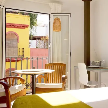 Image 2 - Seville, Andalusia, Spain - Apartment for rent