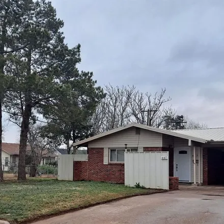 Rent this 3 bed apartment on 465 Eddy Street in Quanah, TX 79252