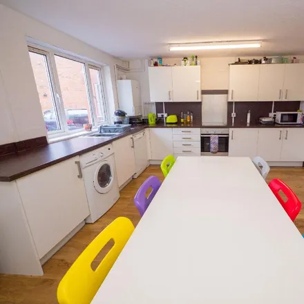 Rent this 7 bed room on 69G Raddlebarn Road in Selly Oak, B29 6HE