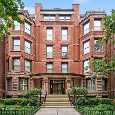 Buy this 3 bed condo on 1510 North Dearborn Parkway in Chicago, IL 60610