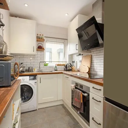 Rent this 2 bed apartment on 45 Kay Street in London, E2 9AD