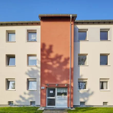 Rent this 2 bed apartment on Graudenzer Ring 21 in 47279 Duisburg, Germany