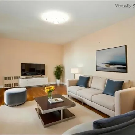 Image 3 - 3205 Emmons Avenue, New York, NY 11235, USA - Apartment for sale
