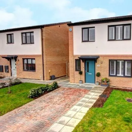 Buy this 4 bed house on 12 Perrie Drive in Honeybourne, WR11 7XT