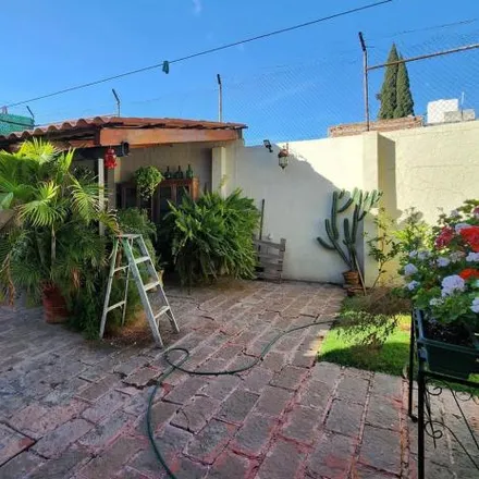 Buy this 3 bed house on Calle Margaritas in Delegación Felipe Carrillo Puerto, 76116 Patria Nueva