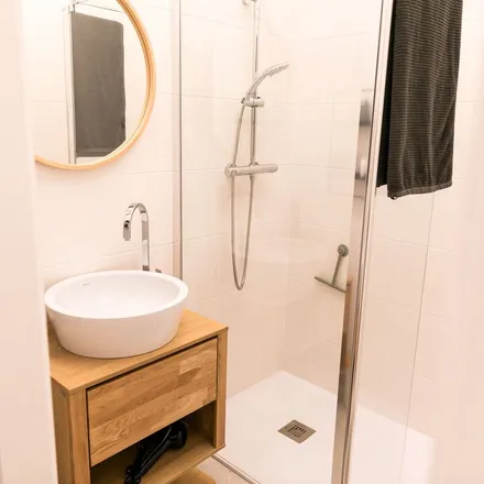 Rent this 2 bed apartment on Märzstraße 65 in 1150 Vienna, Austria
