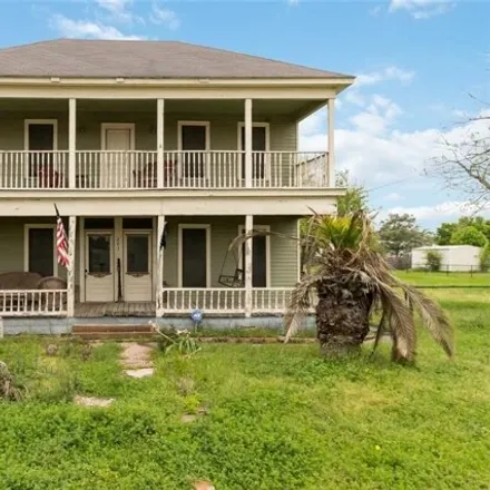 Image 1 - 219 Grover Street, Ellinger, Fayette County, TX 78938, USA - House for sale