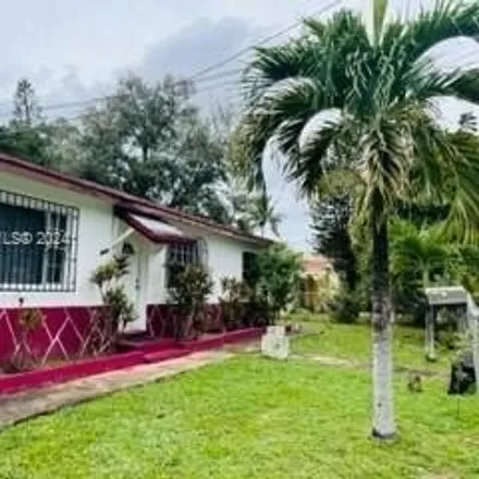 Buy this studio house on 8314 Northeast 3rd Court in Little River, Miami