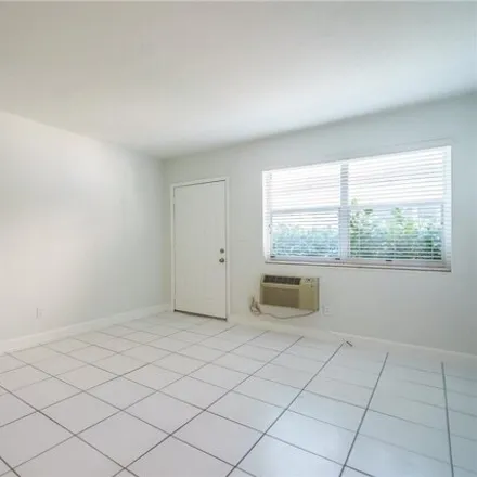 Image 8 - 7821 Carlyle Avenue, Atlantic Heights, Miami Beach, FL 33141, USA - Apartment for rent